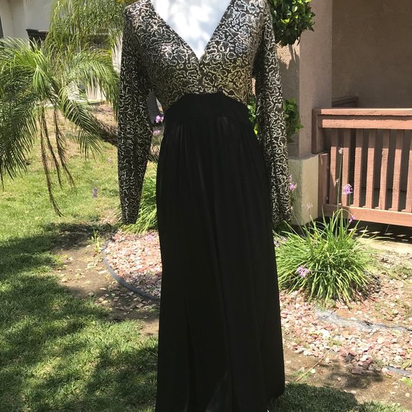 GOODTIME USA High Slit Dress - Picture 2 of 5